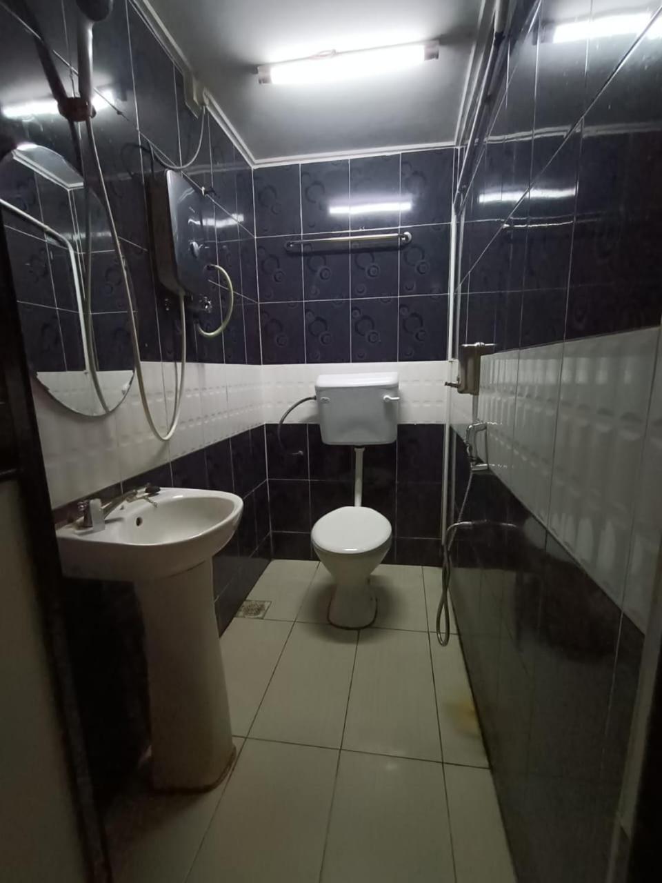 Manja Inn, Paka Exterior foto