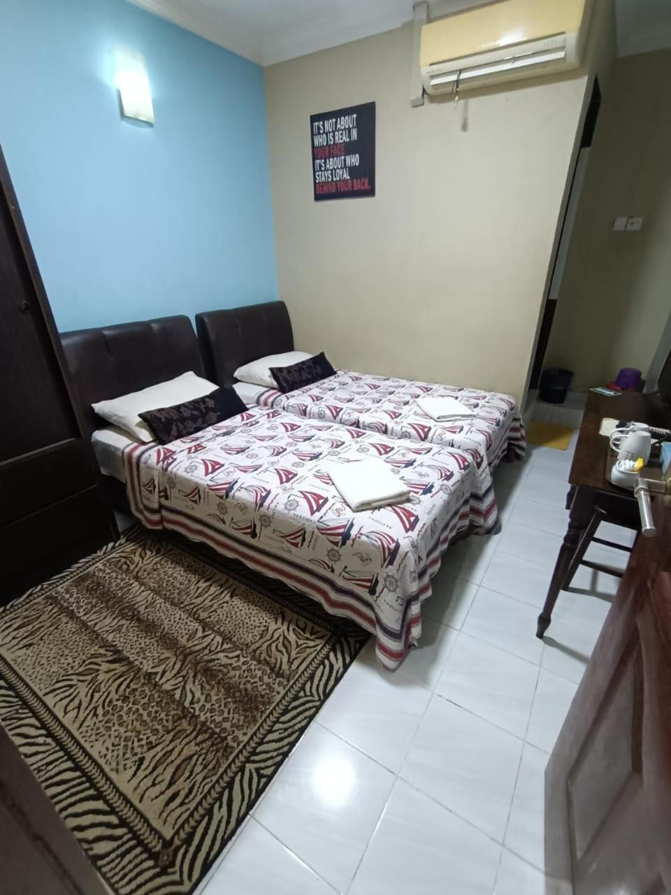 Manja Inn, Paka Exterior foto